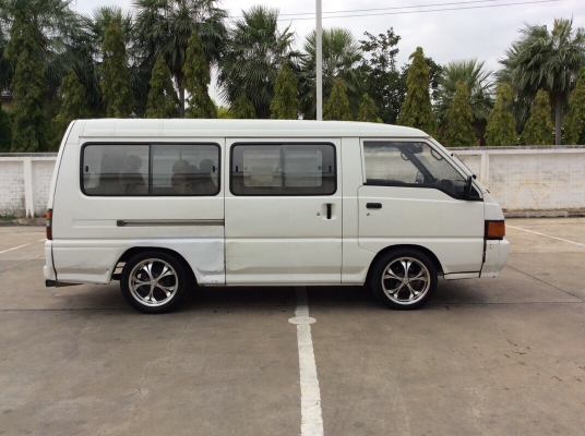 ขายรถตู้ มิตซู L300 ประตูเปิด 2 ด้าน ปี95 เครื่อง 1JZ หัวฉีด เพาเวอร์ เกียร์ออโต้ ติดแก๊ส LPG เบาะหนังสวยๆสะอาดเบาะหลังสวย2แถว แอร์หน้า-หลังเย็นฉ่ำ ภายในเดิมๆ ตัวถังเดิมๆแม็กขอบ17&quot; รถขับดีมาก ใช้ได้ 2 ระบบ รถพร้อมใช้ครับ