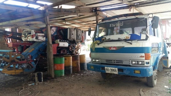 รถเกี่ยว+รถบรรทุกหางปลา 2 เพลา hino FD เครื่อง HO6C เทอร์ โบ เบรกจิฟี่ พวงมาลัยเพาเวอร์   รถเกี่ยวข้าว เกตษรพัฒนา เครื่อง ISUZU 6HE 195 ใช้งานปกติ แยกขายได้ รถเกี่ยวราคา 350000  รถเทอร์เลอร์ 480000 ราคาต่อรองได้
