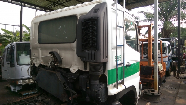 หัวเก๋งฮีโน่เมกก้าพร้อมเครื่องยนต์ j o 8e เทอร์โบ 240 แรงม้า หัวเก๋งฮีโน่เมกก้าพร้อมเครื่องยนต์ j o 8e เทอร์โบ 240 แรงม้า