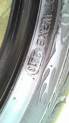 225/40R18 SUNNY N3630 ปี2013 ไม่มีปะ มี 1 เส้น tel.081-427-3941 225/40R18 SUNNY N3630 ปี2013 ไม่มีปะ มี 1 เส้น tel.081-427-3941