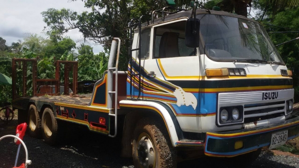 ฝากขายเทลเลอร์ลากรถเกี่ยวพร้อมใช้งาน ฝากขายเทลเลอร์ลากรถเกี่ยวพร้อมใช้งาน