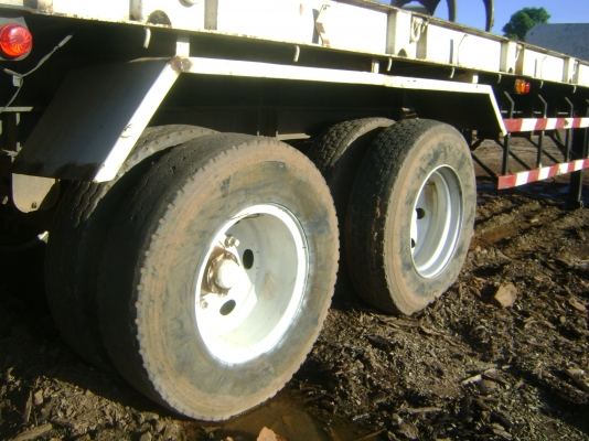 หางสภาพพร้อมใช้งาน  2 เพลา 10  เมตร  ราคา  190,000  บาท