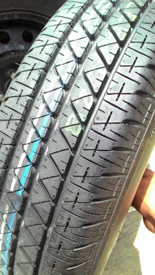 กะทะล้อพร้อมยางใหม่BRIDGESTONE  ขอบ 13 ขนาด 4 รู100  มี 1 ล้อ tel.081-427-3941