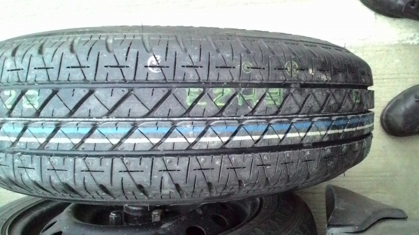 กะทะล้อพร้อมยางใหม่BRIDGESTONE  ขอบ 13 ขนาด 4 รู100  มี 1 ล้อ tel.081-427-3941