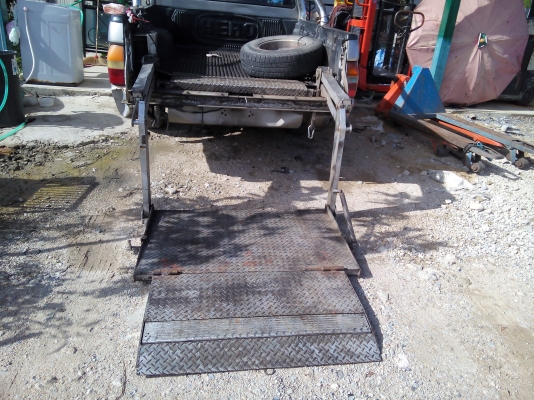 ขายฝาท้ายไฮดรอลิค 12 โวล์