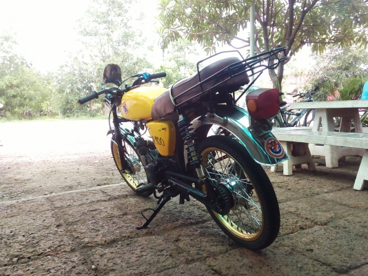 ขาย A100 เครื่องเวฟ125 ลูก59 เเคมซิ่ง (มีเล่มทะเบียนโครง+ใบซื้อขายเครื่อง) ค่าตัว 9500 บาท สนใจโทร.089-8054390 โอ๋ อยู่จังหวัด ลพบุรี