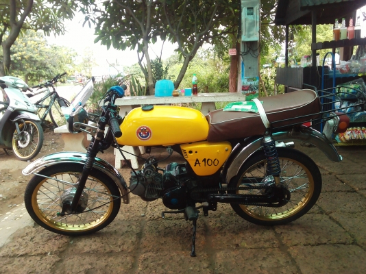 ขาย A100 เครื่องเวฟ125 ลูก59 เเคมซิ่ง (มีเล่มทะเบียนโครง+ใบซื้อขายเครื่อง) ค่าตัว 9500 บาท สนใจโทร.089-8054390 โอ๋ อยู่จังหวัด ลพบุรี