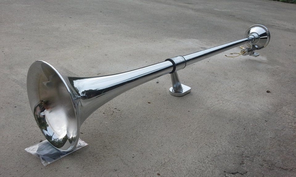 แตรลม ยาว 1 เมตร (ลดราคารับหน้าฝน) แตรลม ยาว 1 เมตร (ลดราคารับหน้าฝน)