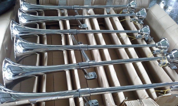 แตรลม ยาว 1 เมตร (ลดราคารับหน้าฝน) แตรลม ยาว 1 เมตร (ลดราคารับหน้าฝน)