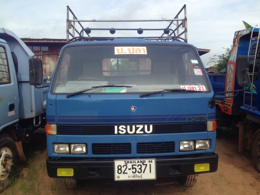 ขายบรรทุก 6 ล้อ isuzu npr 115 แรง ขายบรรทุก 6 ล้อ isuzu npr 115 แรง