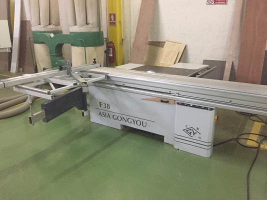 เครื่องเลื่อยอุตสาหกรรมโรงงาน