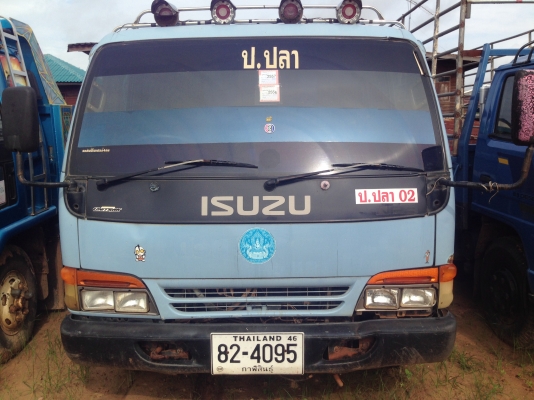 ขาย 6 ล้อดั้ม isuzu npr 120 แรง หัวการ์ตูน
