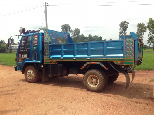 ขาย 6 ล้อดั้ม isuzu rocky 195 แรง ขาย 6 ล้อดั้ม isuzu rocky 195 แรง
