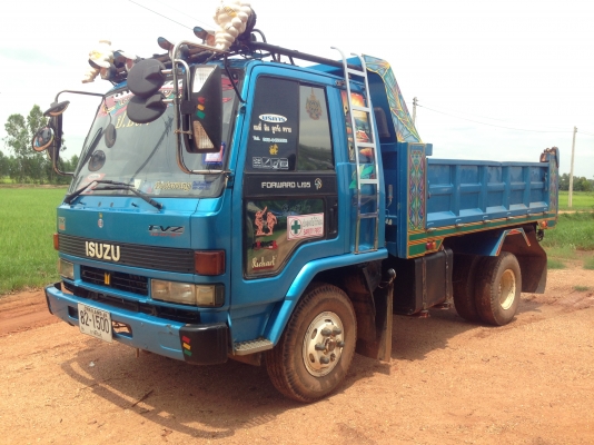 ขาย 6 ล้อดั้ม isuzu rocky 195 แรง ขาย 6 ล้อดั้ม isuzu rocky 195 แรง