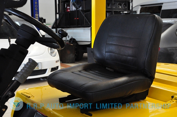 ขายรถโฟล์คลิฟท์มือสอง TCM รุ่น FHG30N8  ราคา 345,000 บาท นำเข้าจากประเทศญี่ปุ่น 100\% ไม่เคยใช้งานในประเทศไทย