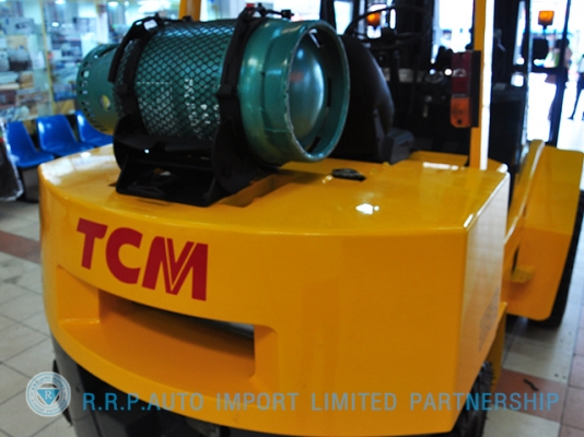 ขายรถโฟล์คลิฟท์มือสอง TCM รุ่น FHG30N8  ราคา 345,000 บาท นำเข้าจากประเทศญี่ปุ่น 100\% ไม่เคยใช้งานในประเทศไทย