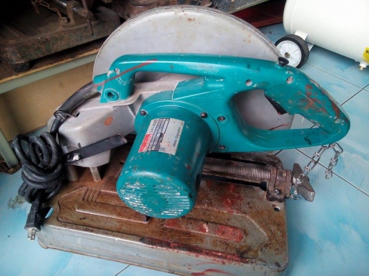 ขายไฟเบอร์ MAKITA 2414NB มือสองครับ