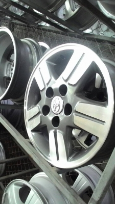 แม๊ก วีโก้ เดิมๆ ขอบ 15 ชุด 4 วง tel.081-427-3941