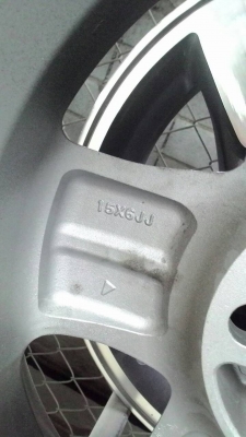 แม๊ก วีโก้ เดิมๆ ขอบ 15 ชุด 4 วง tel.081-427-3941