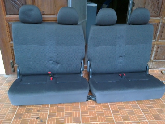 ขายคับแบาะแถวหลังสุด