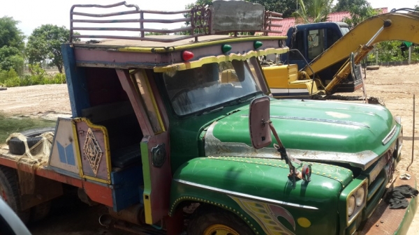 ขายสิบล้อหน้ายาว