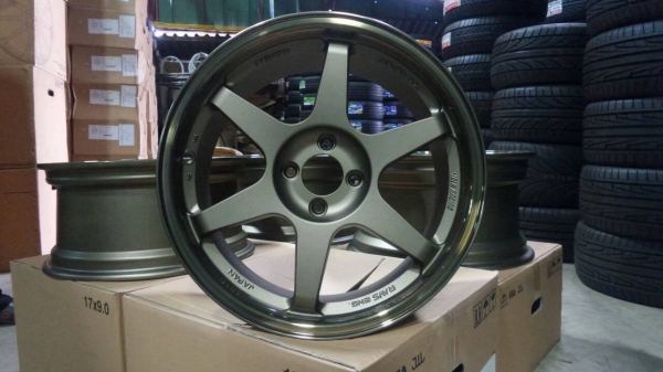 ล้อTE37 ขอบ17 หน้า8 หลัง9 วงละ 4000 บาท