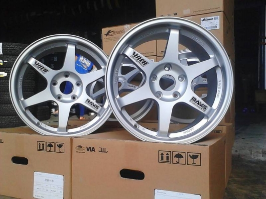 ล้อTE37 ขอบ17 หน้า8 หลัง9 วงละ 4000 บาท