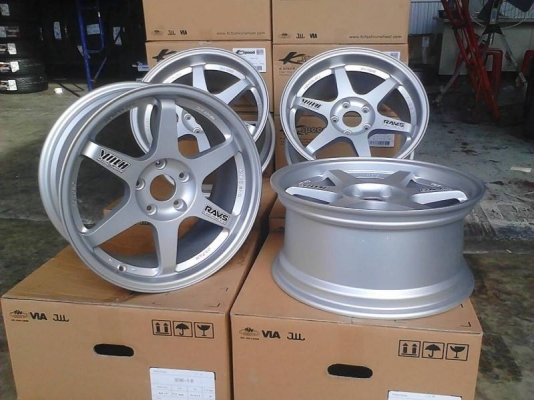 ล้อTE37 ขอบ17 หน้า8 หลัง9 วงละ 4000 บาท