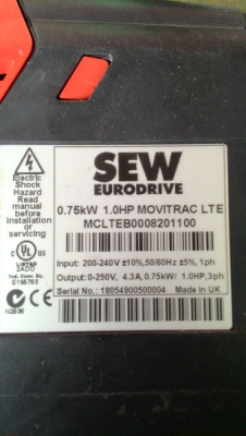 ขาย INVERTER ยี่ห้อ SEW 0.75 KW, 1 HP รุ่น Movitrac LT ใช้ไฟบ้าน มีมาเพิ่ม