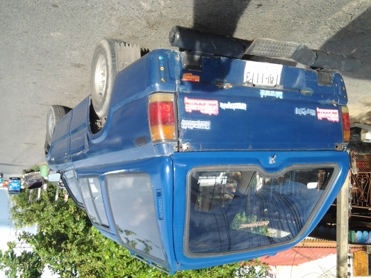 MAZDA ปี97 เครื่องอีซุ เครื่องดีแอร์เย็นสีไม่พุพร้อมใช่งาน MAZDA ปี97 เครื่องอีซุ เครื่องดีแอร์เย็นสีไม่พุพร้อมใช่งาน