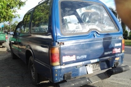 MAZDA ปี97 เครื่องอีซุ เครื่องดีแอร์เย็นสีไม่พุพร้อมใช่งาน MAZDA ปี97 เครื่องอีซุ เครื่องดีแอร์เย็นสีไม่พุพร้อมใช่งาน