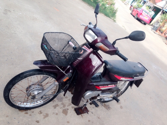 ขายDream 100   เครื่องดี ทะเบียนเต็ม 59 ไม่มีชุดโอน ต่อภาษีขี่ได้สบายๆ ไว้ซื้อกับข้าว ถูกๆครับ ขาย 6900 ติดต่อ 0889419663