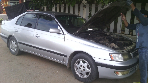 ฝากขายรถเก๋งโตโยต้า    ปี96เดิมทั้งคัน   สนใจ0916099873