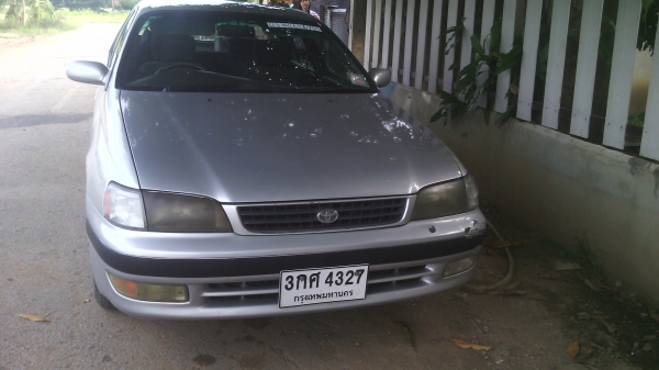 ฝากขายรถเก๋งโตโยต้า    ปี96เดิมทั้งคัน   สนใจ0916099873