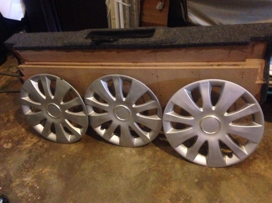 ฝาครอบล้อ ขอบ14 มี3ชิ้น