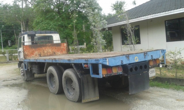 ขาย มิตซูบิชิ หลงFN517เพลาเดียว  195 พื้นเรียบ