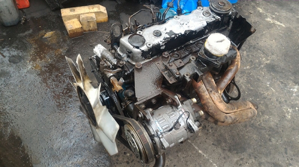 ขายเครื่องยนต์ดีเซลนิสสัน sd2500