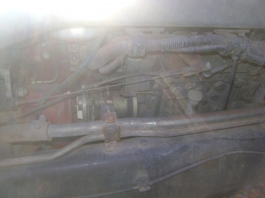 หัวลาก  320  แรง ปี 48  สภาพพร้อมใช้งาน  ราคา  1,200,000 บาท