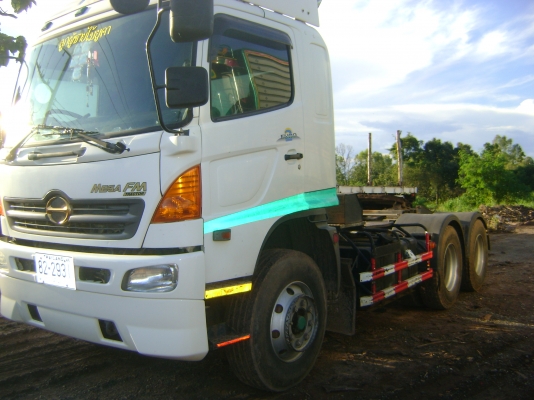 หัวลาก  320  แรง ปี 48  สภาพพร้อมใช้งาน  ราคา  1,200,000 บาท