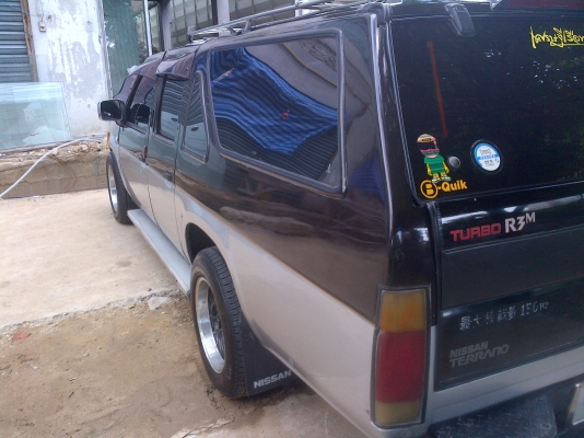 ขายNissan Big M แวน 5 ประตู สภาพดี เจ้าของขายเอง ขายNissan Big M แวน 5 ประตู สภาพดี เจ้าของขายเอง