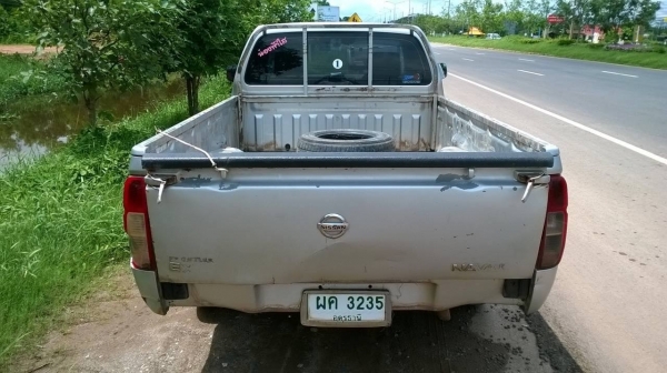 ขาย NISSAN NAVARA ตอนเดียว คัสซีสวย เครื่องดี แอร์เย็น ทะเบียนพร้อมโอนครับ