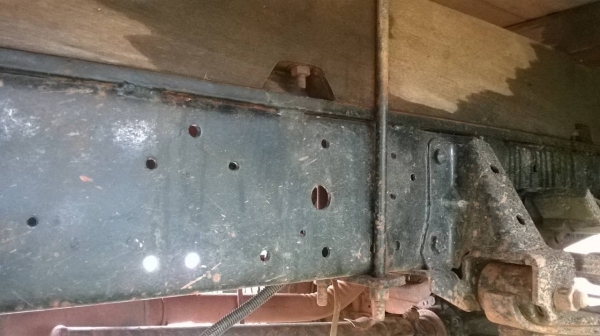 ขาย 6 ล้อ ISUZU NKR ปี 38 เครื่อง 4BE1 110 แรงม้า คัสซีสวยตลอดเส้น ทะเบียนพร้อมโอน ราคาต่อรองได้ครับ