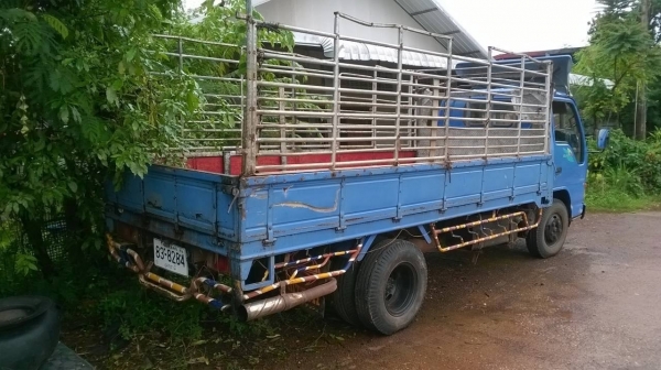 ขาย 6 ล้อ ISUZU NKR ปี 38 เครื่อง 4BE1 110 แรงม้า คัสซีสวยตลอดเส้น ทะเบียนพร้อมโอน ราคาต่อรองได้ครับ