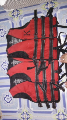 เสื้อชูชีพโกเรียแท้มาเป็นทีม3ตัว