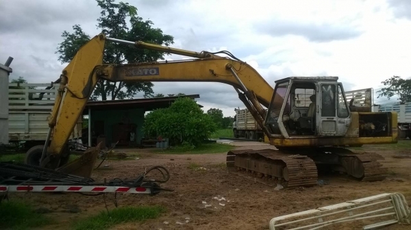 ขายแบคโฮ KATO คอนโทรลสั้น สภาพใช้งานได้ปกติ เครื่องดี ปั้มดี เอวหนา แต่ใบแทรคต้องเปลี่ยน เอกสารสัญญาซื้อขาย