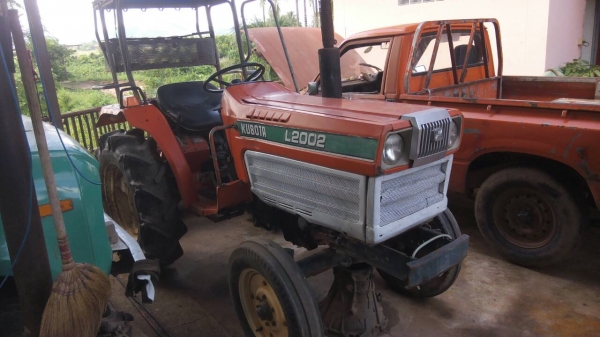 ขายด่วน kubota L 2002 ใช้งานน้อย เดิมๆ เจ้าของขายเอง พร้อมใช้ ต่อรองได้ 086-9159153