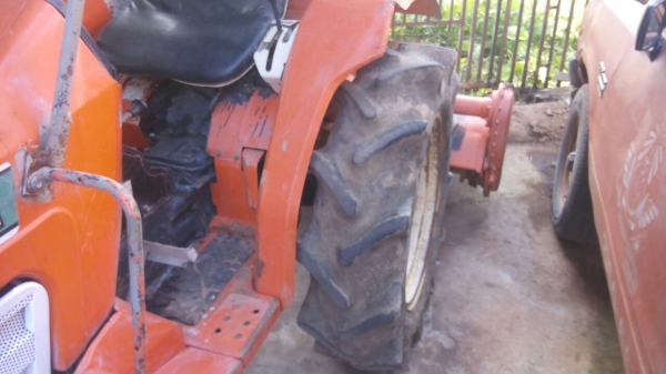 ขายด่วน kubota L 2002 ใช้งานน้อย เดิมๆ เจ้าของขายเอง พร้อมใช้ ต่อรองได้ 086-9159153