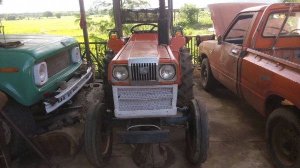 ขายด่วน kubota L 2002 ใช้งานน้อย เดิมๆ เจ้าของขายเอง พร้อมใช้ ต่อรองได้ 086-9159153