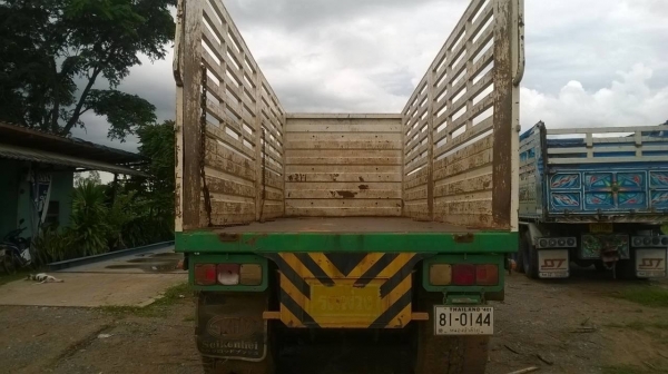 ขายลูกพ่วง 3 คานไม่ดั้ม ยาว 7 เมตร ทะเบียนพร้อม ราคาคุยกันครับ