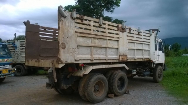 ขายไอ้หลง FN527M-TD4551 วางเครื่อง 6D16 เทอร์โบ 220 แรงม้า มีระบบลำโพงลากพ่วง คัสซีสวยตลอดเส้น เกียร์ 10 สปีด เบรคใหญ่ เพลาบุ๋ม ทะเบียนพร้อมโอนครับ